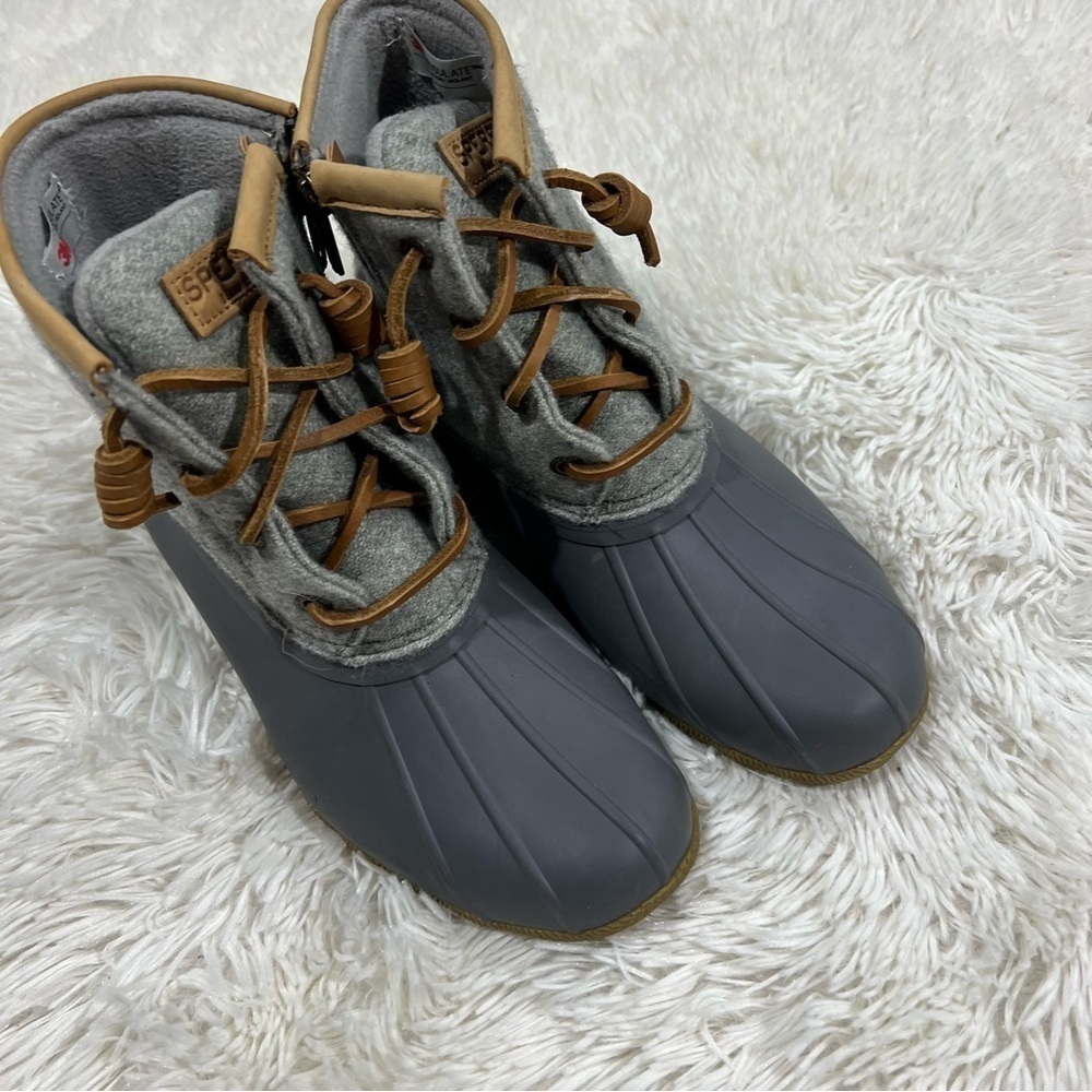 Sperry Women's Saltwater Wool Embossed Duck Boot w/ Thinsulate™ Size 5 - Picture 3 of 13